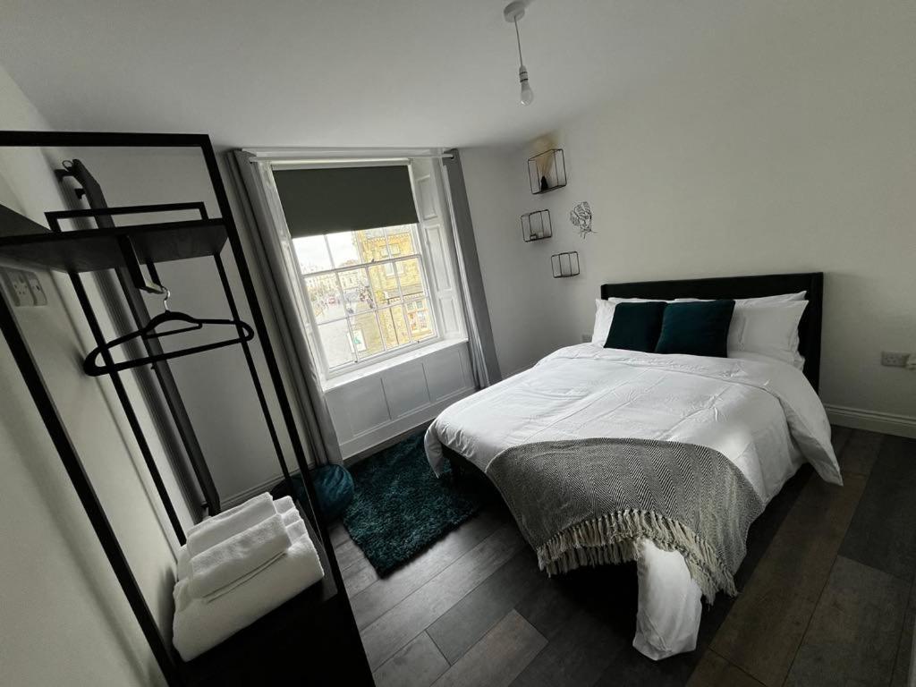 Sterling Stylish 2 Bedroom Central Modern Apartment ดาร์ลิงตัน ภายนอก รูปภาพ