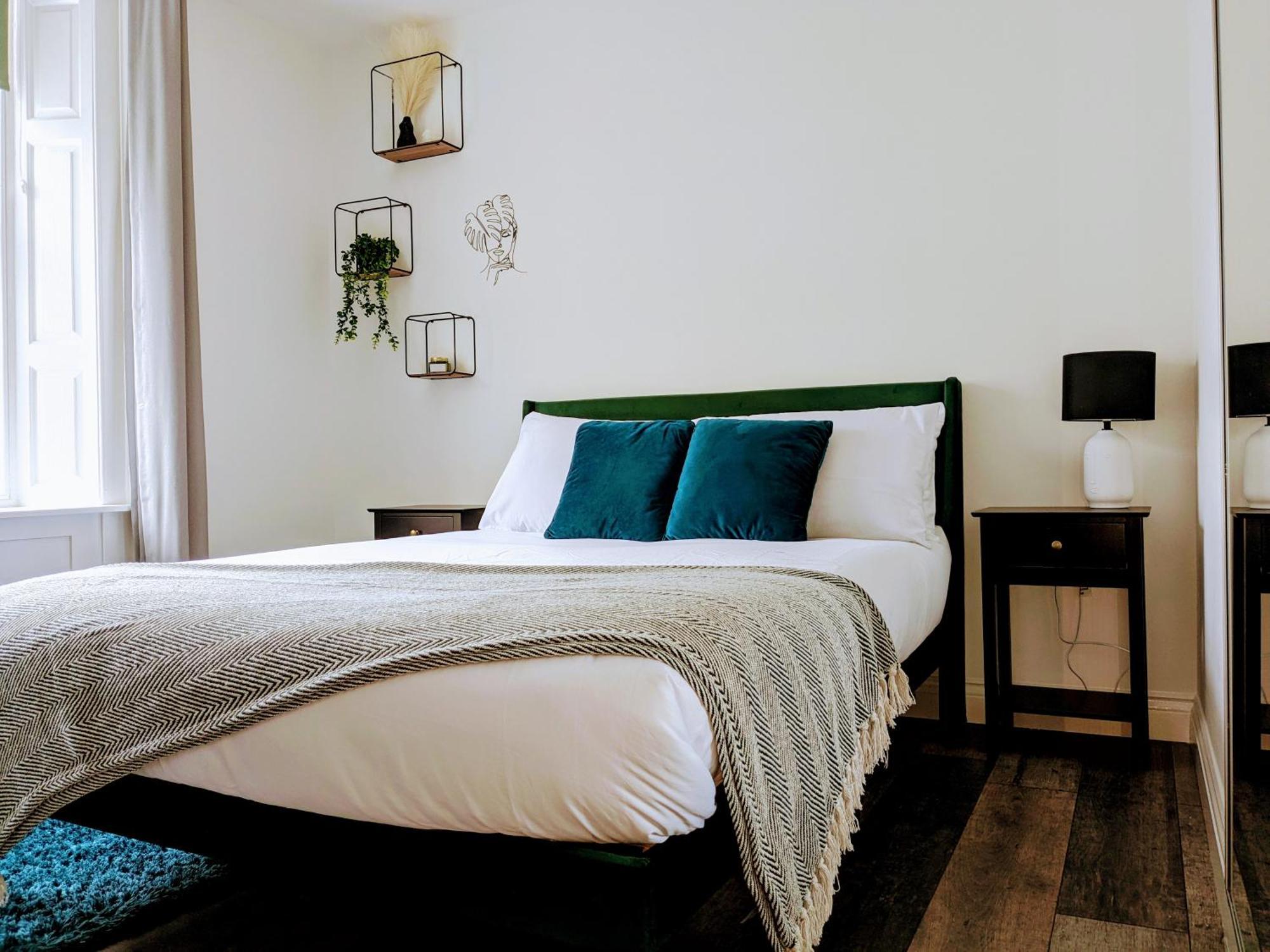 Sterling Stylish 2 Bedroom Central Modern Apartment ดาร์ลิงตัน ภายนอก รูปภาพ