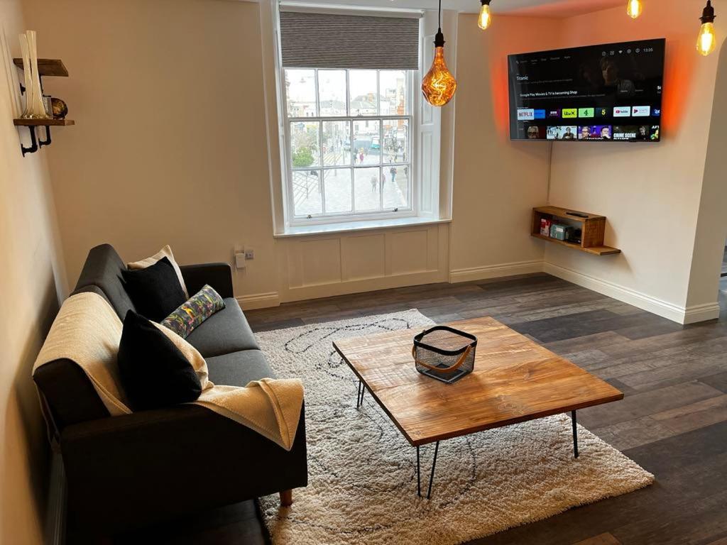 Sterling Stylish 2 Bedroom Central Modern Apartment ดาร์ลิงตัน ภายนอก รูปภาพ